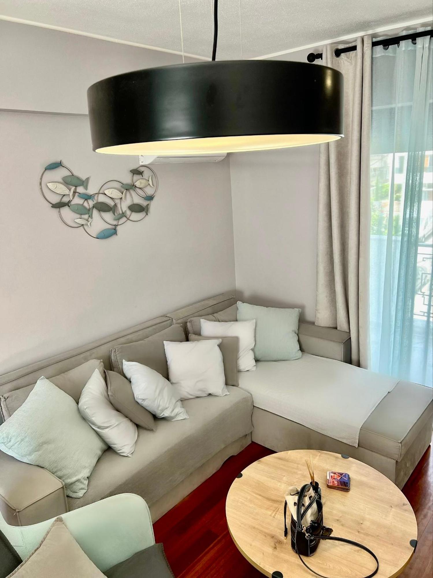 Brand New Brilliant Apartment At Athenian Riviera Bagian luar foto