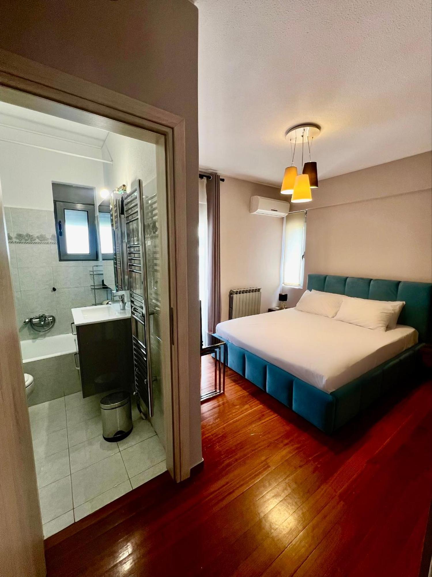 Brand New Brilliant Apartment At Athenian Riviera Bagian luar foto